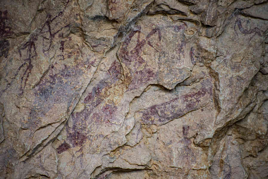 Castelló de la Plana - Ares del Maestrat - cova Remígia 07